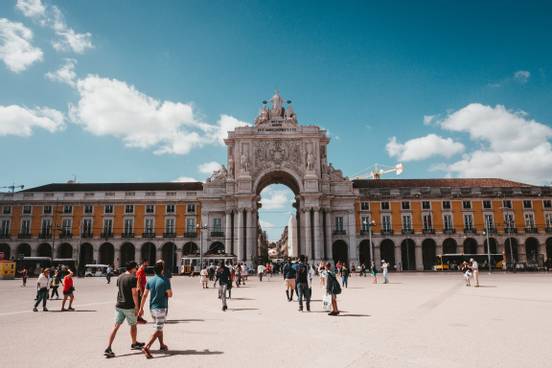 sevenpics presents -  What To Do On A Short Visit Lisbon