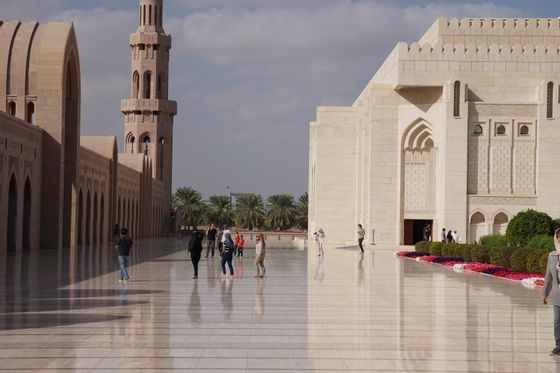 sevenpics presents - Die Scheich-Zayid-Moschee ist eine Moschee in Abu Dhabi