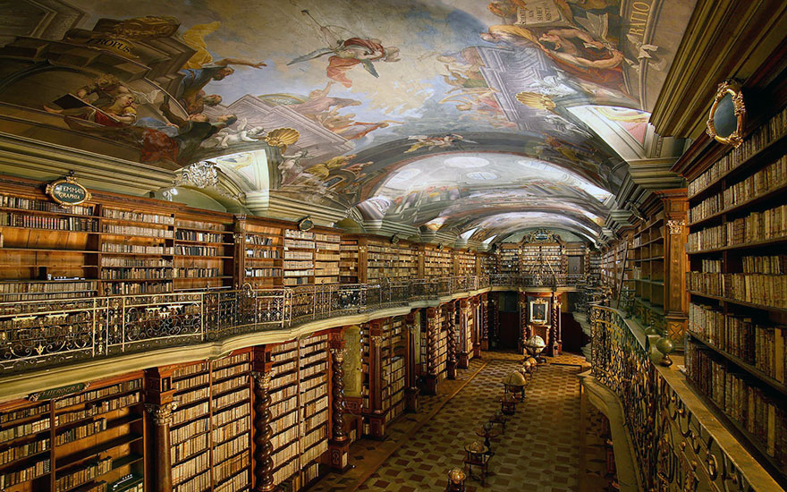 sevenpics presents - Национальная библиотека Чешской Республики, а какая библиотека в Вашем городе ? 